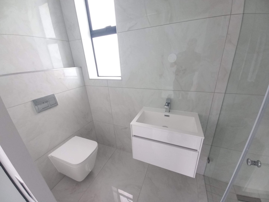 5 Bedroom Property for Sale in Sandown Western Cape